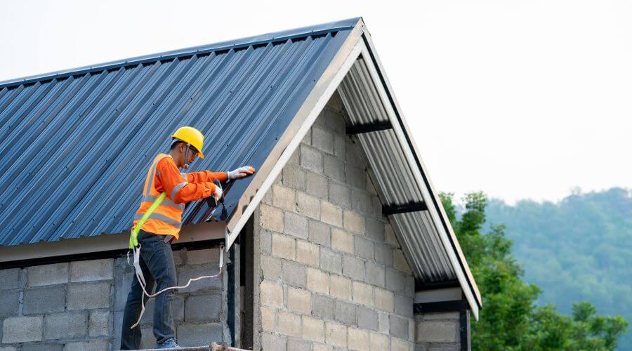 Expert Emergency Roof Repairs services in Henrietta, NY